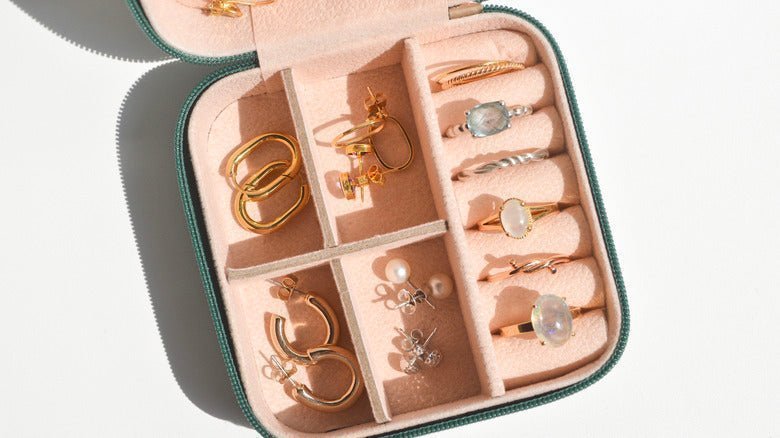 How to Pack Jewelry for Travel