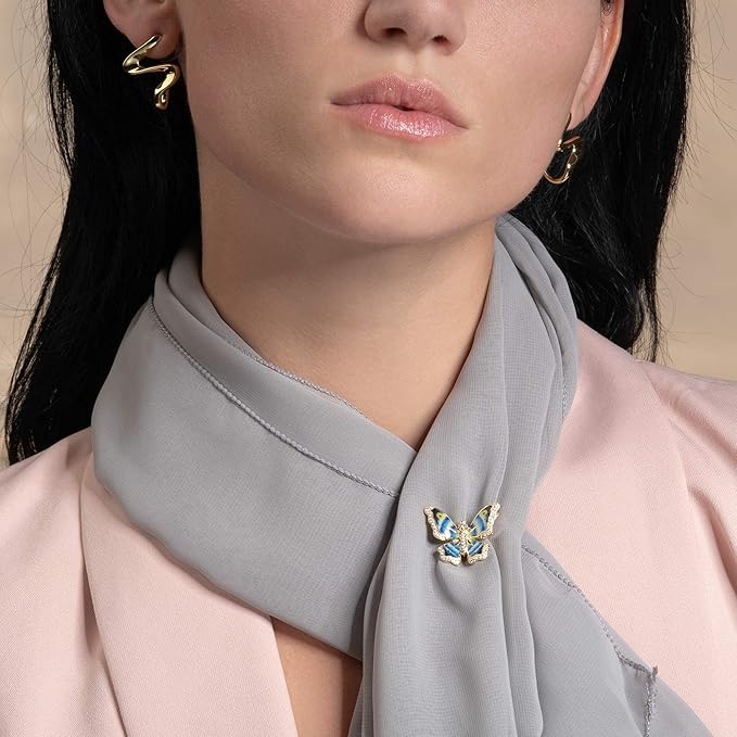 How to Wear a Brooch with a Scarf (Beginner's Guide)