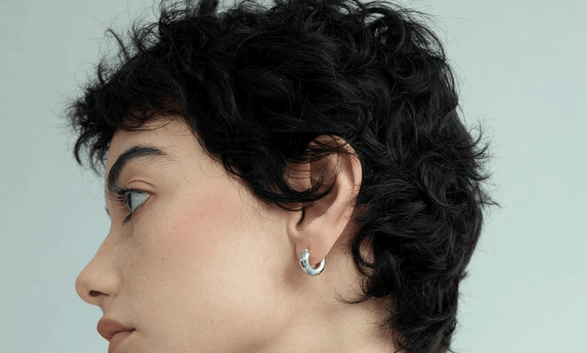 What Earrings Are Best for Curly Hair?