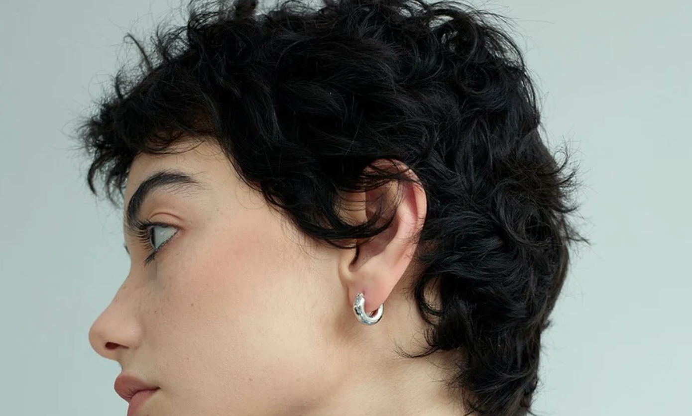 What Earrings Are Best for Curly Hair?