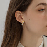 Note Motif Pearl Stud Earrings