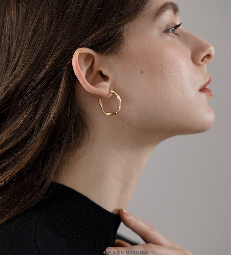 Ripple Twist Hoop Earrings