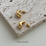 Bean Curve Copper Stud Earrings