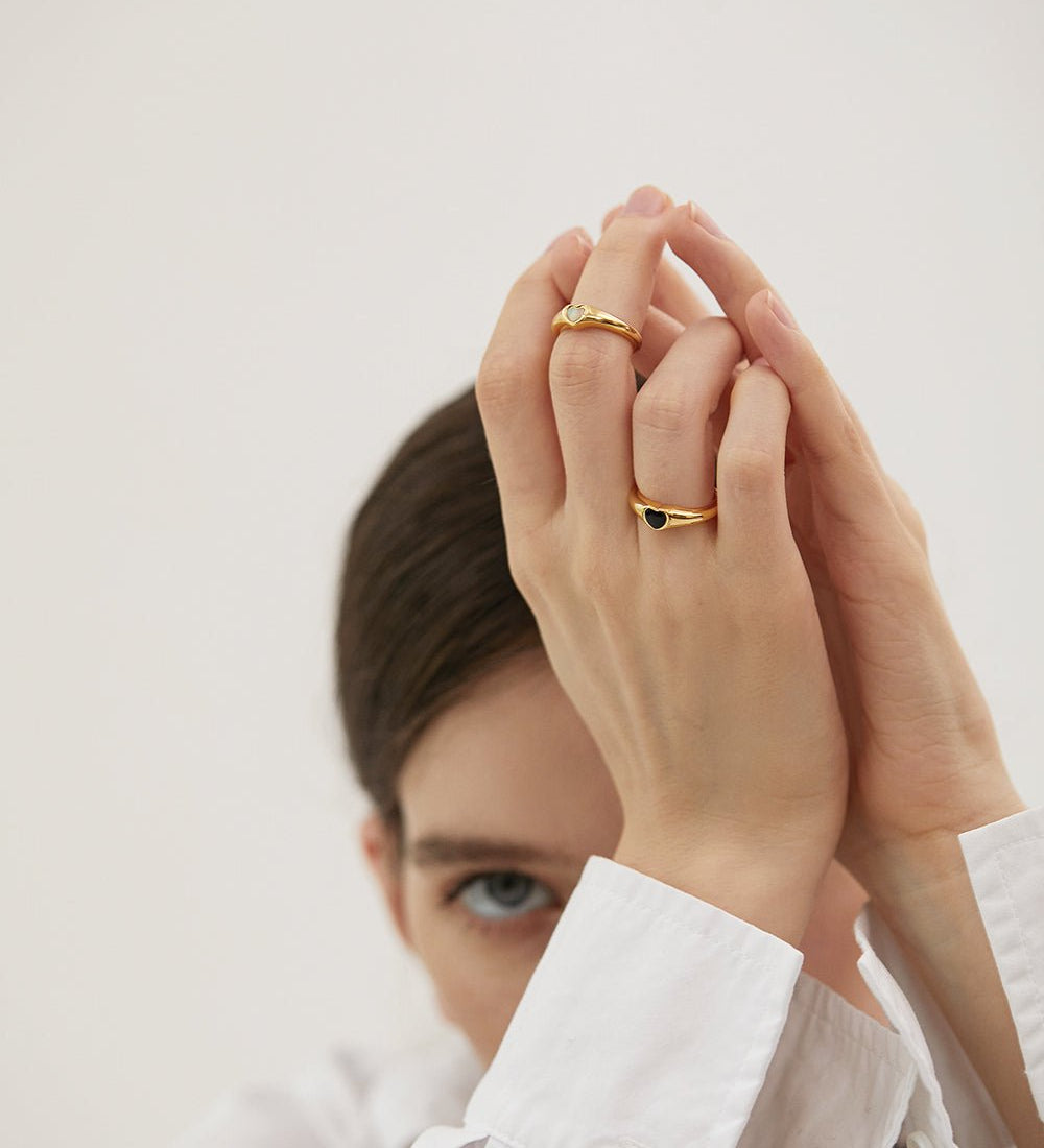 Heartline Curve Ring - Grace Studio