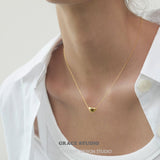 Pebble Curve Pendant Necklace