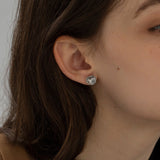 Ripple Form Stud Earrings