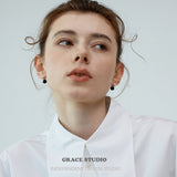 Gloss Curve Pearl Stud Earrings