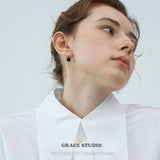 Gloss Curve Pearl Stud Earrings