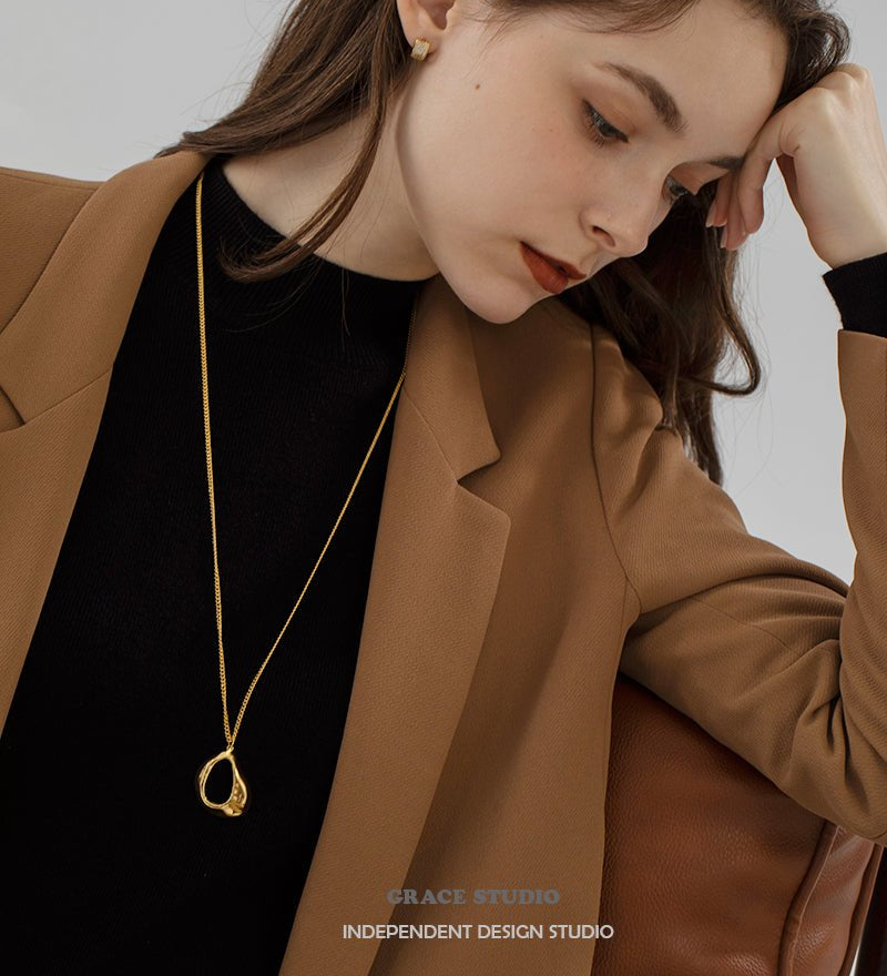 Molten Curve Pendant Necklace
