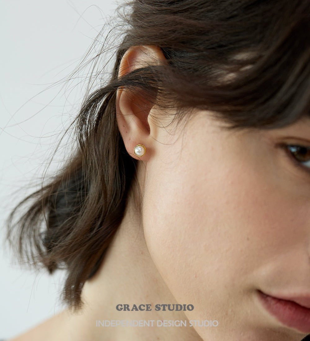 Dual-Tone Pearl Stud Earrings