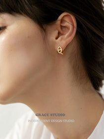 Crossbar Oval Huggie Earrings - Grace Studio