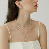 Molten Frame Pearl Pendant Necklace