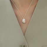 Molten Frame Pearl Pendant Necklace