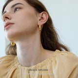 Sculpted U-Shape Hoop Earrings