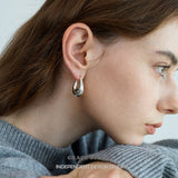 Sculpted U-Shape Hoop Earrings