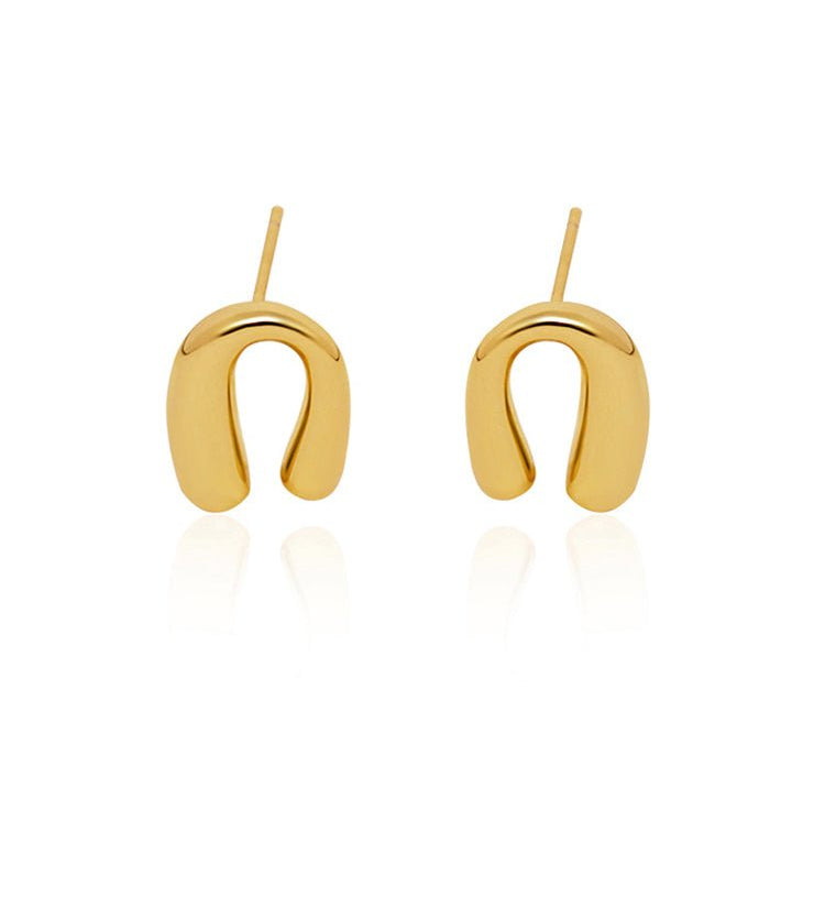 Sculpted U Pendant Necklace & Earrings Set