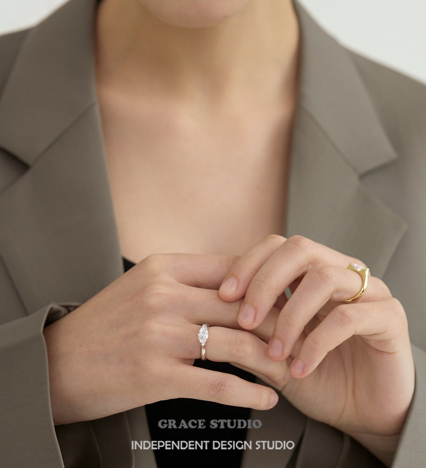 Elegant Marquise-Cut Crystal Solitaire Ring