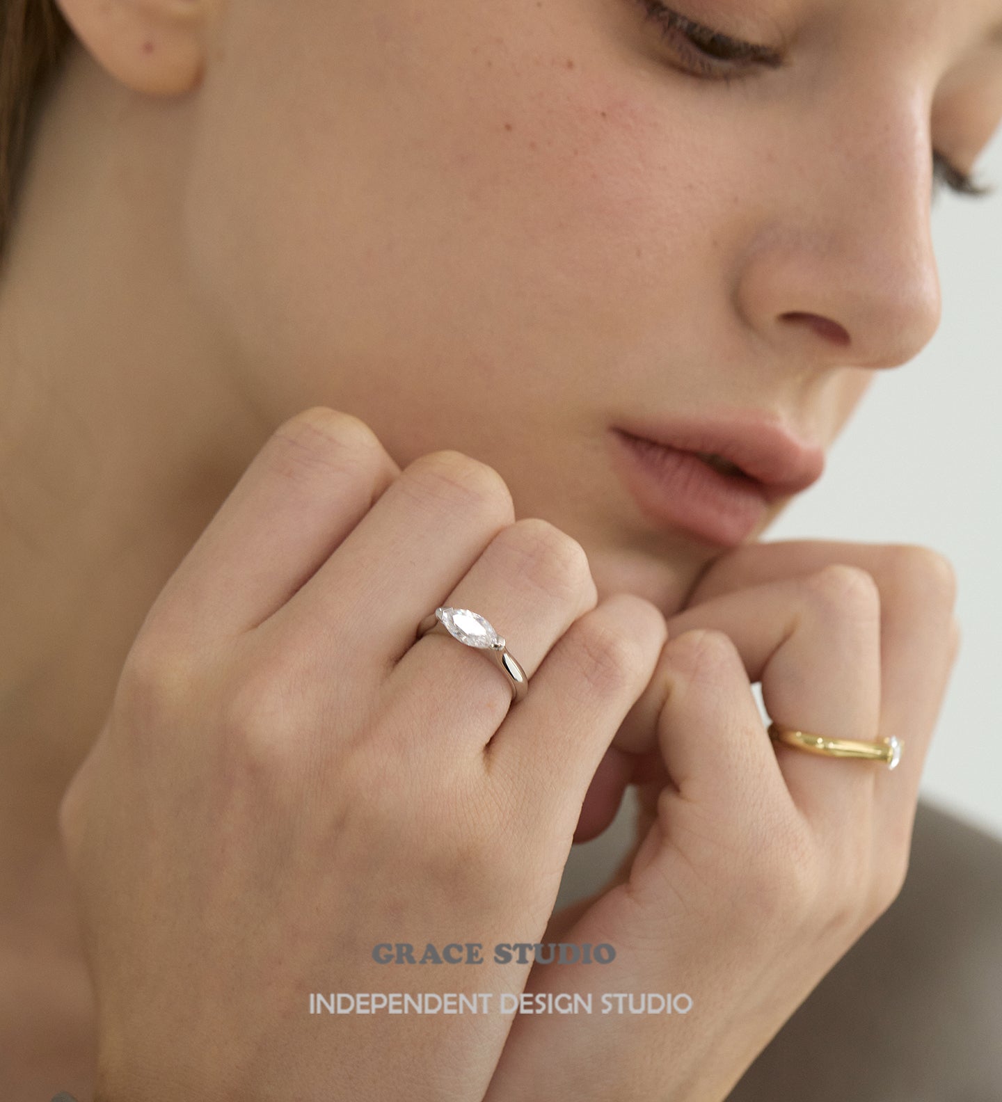 Elegant Marquise-Cut Crystal Solitaire Ring