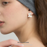 Elegant Matte Trefoil Zirconia Stud Earrings